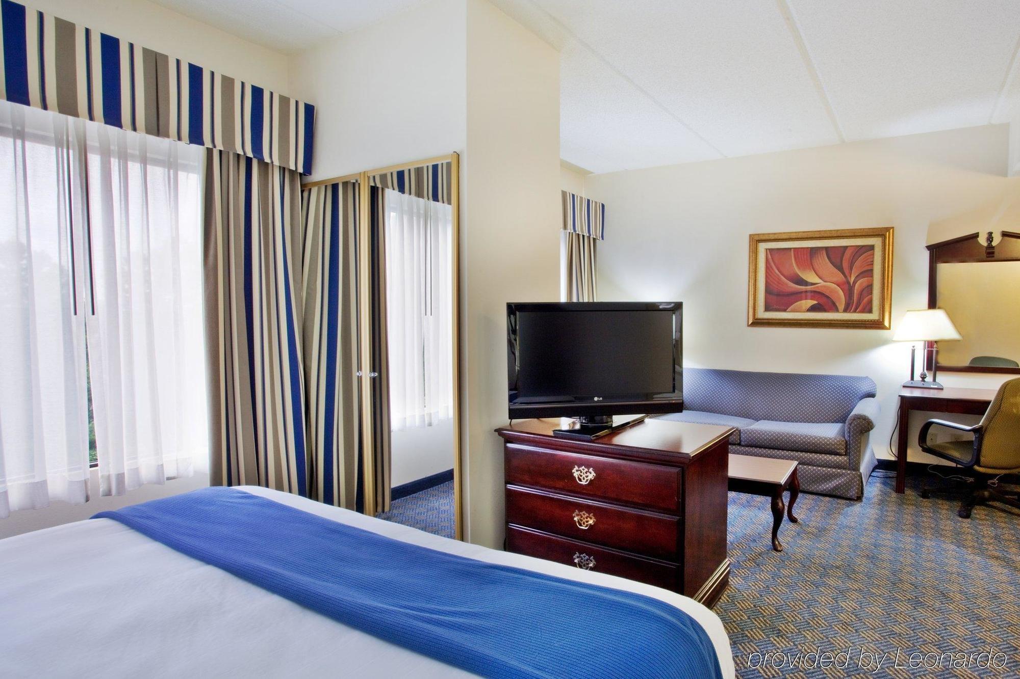 Holiday Inn Express Hotel & Suites Lawrenceville By Ihg Exteriér fotografie
