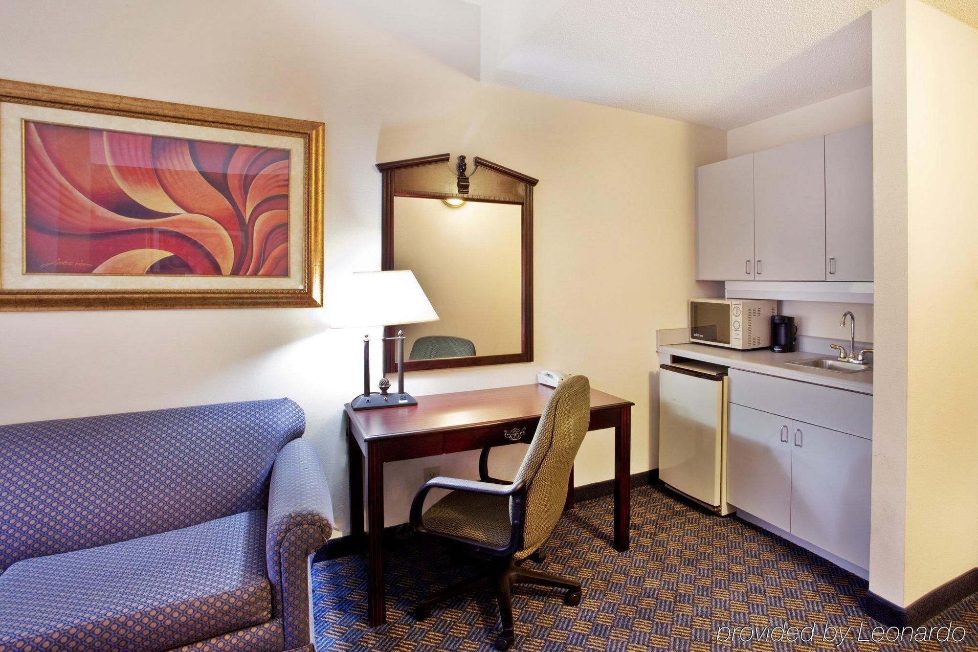 Holiday Inn Express Hotel & Suites Lawrenceville By Ihg Exteriér fotografie