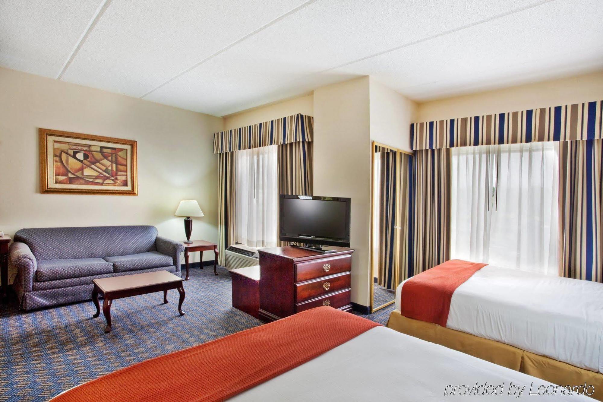 Holiday Inn Express Hotel & Suites Lawrenceville By Ihg Exteriér fotografie